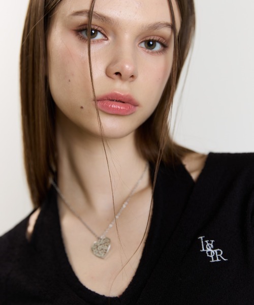 LUVISTRUE（ラヴイズトゥルー）の「SM LOGO NECKLACE（ネックレス・レディース・シルバー・FREE）」の3枚目の写真