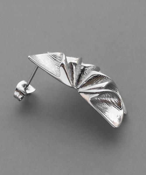 abaskdesign(アバスクデザイン)の「金属アレルギー対応 レイヤードフリルピアス(ピアス(両耳用)・レディース・シルバー/ゴールド・FREE)」の14枚目の写真