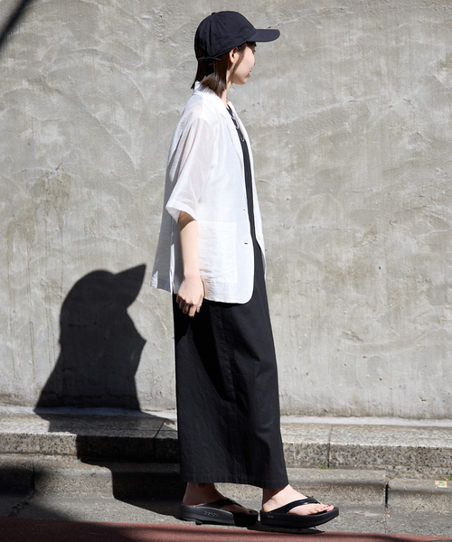 SLOBE IENA(スローブイエナ)の「《WEB限定/追加》リネンレーヨンノースリーブナローワンピース(ワンピース・レディース・サックスブルー/ブラック・38/36)」の20枚目の写真