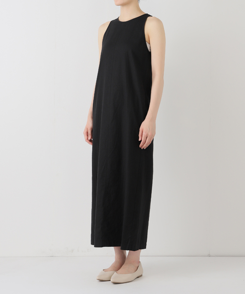 SLOBE IENA(スローブイエナ)の「《WEB限定/追加》リネンレーヨンノースリーブナローワンピース(ワンピース・レディース・サックスブルー/ブラック・38/36)」の11枚目の写真