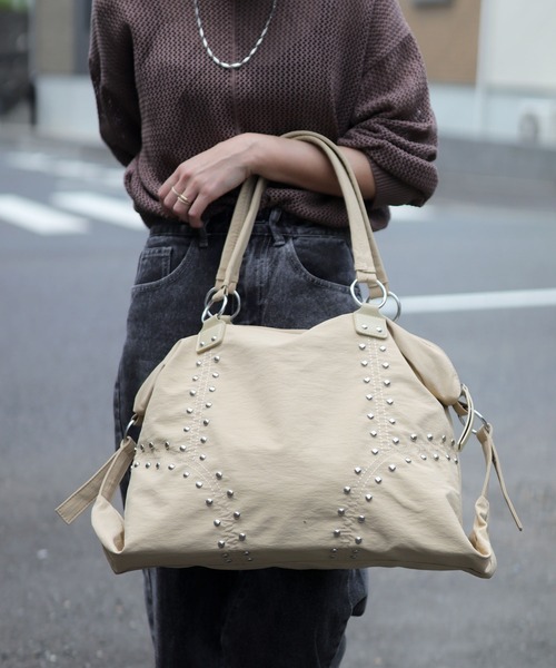 florist（フローリスト）の「【A4収納・軽い◎】スタッズラインボストンバッグ/ショルダーバッグ（ボストンバッグ・レディース・ベージュ/モカ/ブラック/オフホワイト/グリーン・FREE）」の15枚目の写真