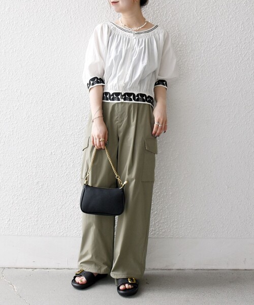 SHIPS for women / シップスウィメン bon_meur:〈洗濯機可能〉ジオメトリック エンブロイダリー シャーリング ブラウス bon_meur:〈洗濯機可能〉ジオメトリック エンブロイダリー