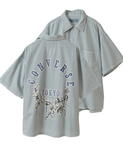 CONVERSE TOKYO（コンバーストウキョウ）の「PIGMENT DYE BACK FLOWER PRINT SHIRT（シャツ/ブラウス・レディース・サックスブルー/ブラック/ホワイト・MEDIUM/SMALL）」の3枚目の写真