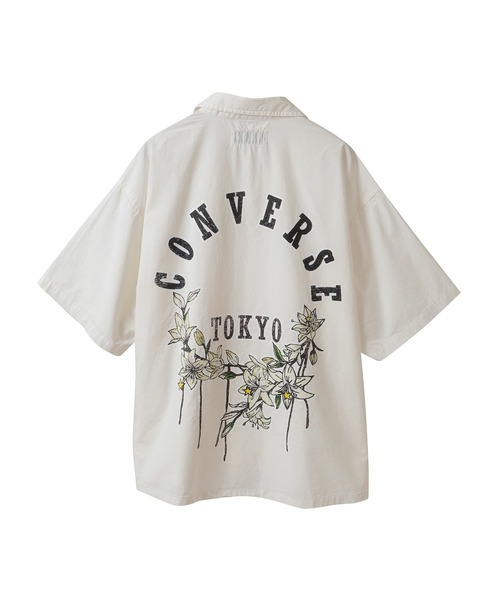 CONVERSE TOKYO（コンバーストウキョウ）の「PIGMENT DYE BACK FLOWER PRINT SHIRT（シャツ/ブラウス・レディース・サックスブルー/ブラック/ホワイト・MEDIUM/SMALL）」の5枚目の写真
