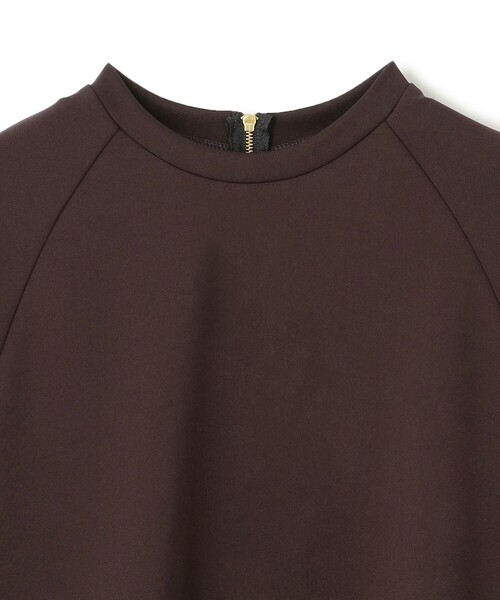 UNFILO(アンフィーロ)の「BEAUTY FORM JERSEY Light バックZIPトップス(Tシャツ/カットソー・レディース・ブラック系/ホワイト系/ダークブラウン系・X-LARGE)」の12枚目の写真
