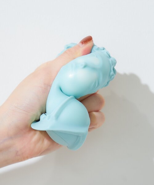 BIRTHDAY BAR（バースデイバー）の「ぷにミュージアム　ぷにぷに感触のリラックスグッズ（インテリア雑貨・レディース・ホワイト/ブルー・0）」の5枚目の写真