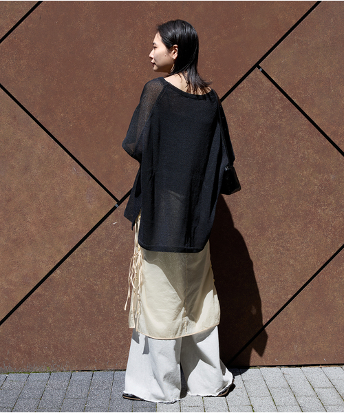 JOURNAL STANDARD(ジャーナルスタンダード)の「《追加》ペーパーヤーンキーネックプルオーバー(ニット/セーター・レディース・ブラック/ライトグレー/ブルー・FREE)」の4枚目の写真