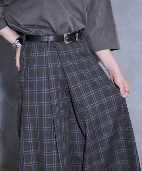 Ellno Loset(エルノロゼット)の「【黒色コラボ】アシメプリーツスカンツ(その他パンツ・メンズ・ブルー系その他/ブラック/グレー系その他・MEDIUM/LARGE/SMALL)」の12枚目の写真