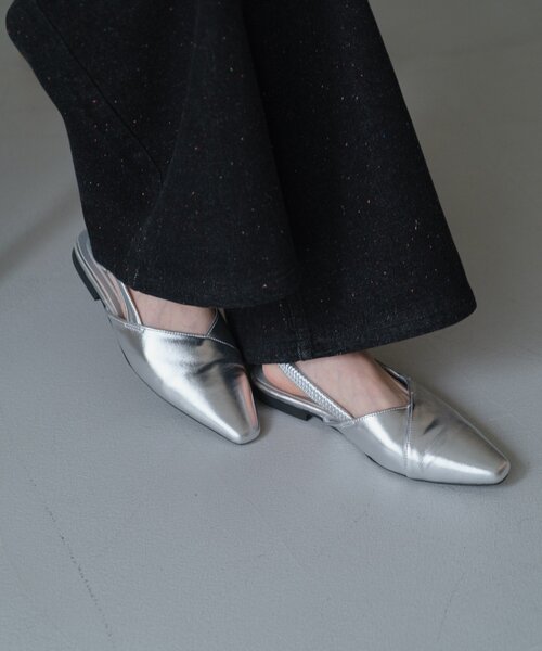 Kastane（カスタネ）の「クロストゥパンプス（パンプス・レディース・ブラウン/ブラック/シルバー・38/37/36）」の20枚目の写真