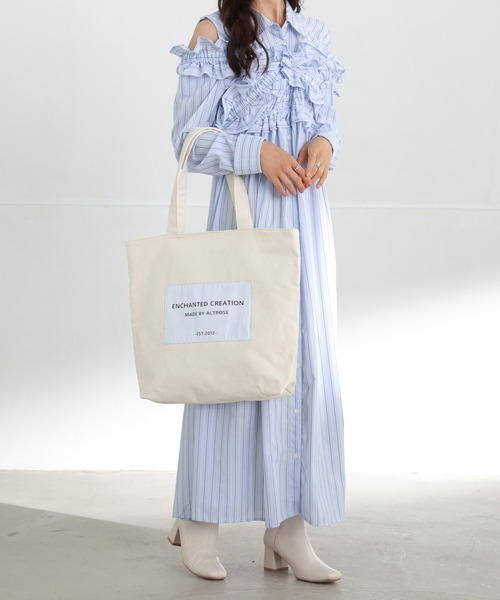 ALTROSE(アルトローズ)の「A4 キャンバス トート ワッペン カジュアル 推し活(トートバッグ・レディース・アイボリー/ブラック/グレー・FREE)」の10枚目の写真