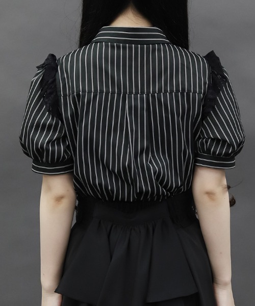 axes femme POETIQUE(アクシーズファムポエティック)の「ジャボブローチ付ブラウス(シャツ/ブラウス・レディース・ブラック/ホワイト/グレー・MEDIUM)」の5枚目の写真