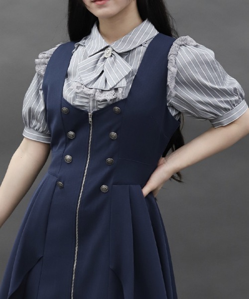 axes femme POETIQUE(アクシーズファムポエティック)の「ジャボブローチ付ブラウス(シャツ/ブラウス・レディース・ブラック/ホワイト/グレー・MEDIUM)」の6枚目の写真