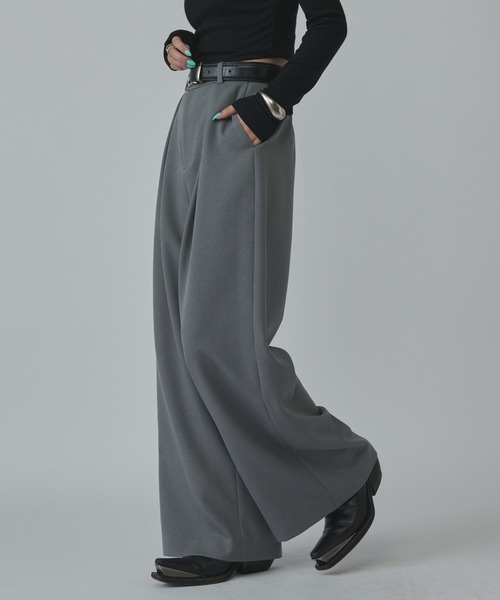 Lui's（ルイス）の「【mi-企画】タックワイドパンツ（スラックス・レディース・ブラック/グレー・S/M）」の13枚目の写真