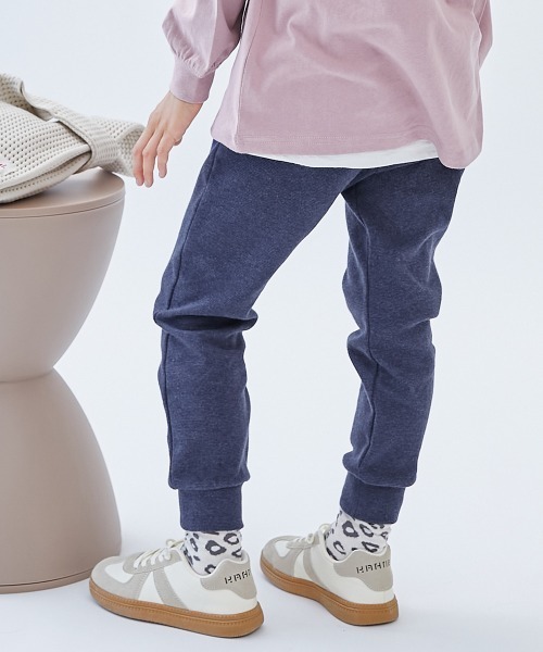devirock（デビロック）の「ウルトラストレッチ 裾リブパンツ(綿95%やわらかタッチ)（スウェットパンツ・キッズ・グレイッシュベージュ/カーキ/ブラック/グレー系その他/パープル系その他/グリーン系その他/ネイビー/ブルー系その他・150cm/160cm/80ｃｍ/90cm/100cm/110cm/120cm/130cm/140cm）」の7枚目の写真