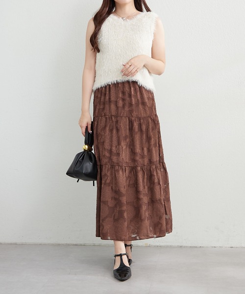 continuer de NICE CLAUP(コンティニューデナイスクラップ)の「花柄JQDティアードスカート(スカート・レディース・ブラウン/ブラック/アイボリー・FREE)」の22枚目の写真