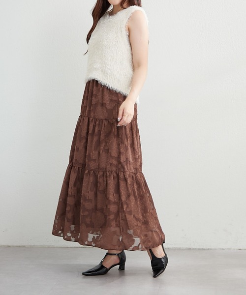 continuer de NICE CLAUP(コンティニューデナイスクラップ)の「花柄JQDティアードスカート(スカート・レディース・ブラウン/ブラック/アイボリー・FREE)」の21枚目の写真