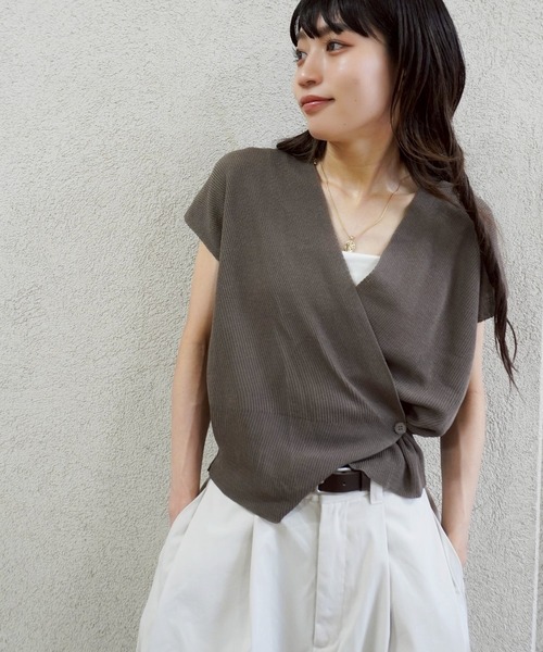 gossara（ゴサラ）の「半袖カシュクールニット（ニット/セーター・レディース・ブラウン/ブラック/アイボリー・FREE）」の3枚目の写真