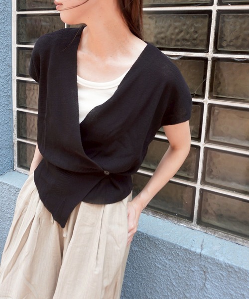 gossara（ゴサラ）の「半袖カシュクールニット（ニット/セーター・レディース・ブラウン/ブラック/アイボリー・FREE）」の2枚目の写真