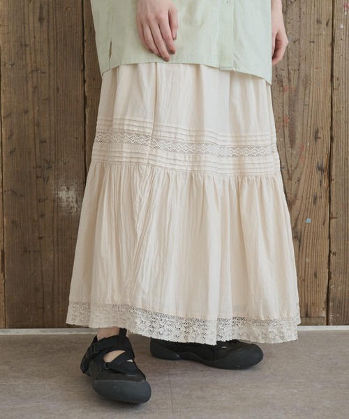 Crisp（クリスプ）の「タックデザインレースティアードスカート（スカート・レディース・アイボリー/ブラウン・FREE）」の18枚目の写真