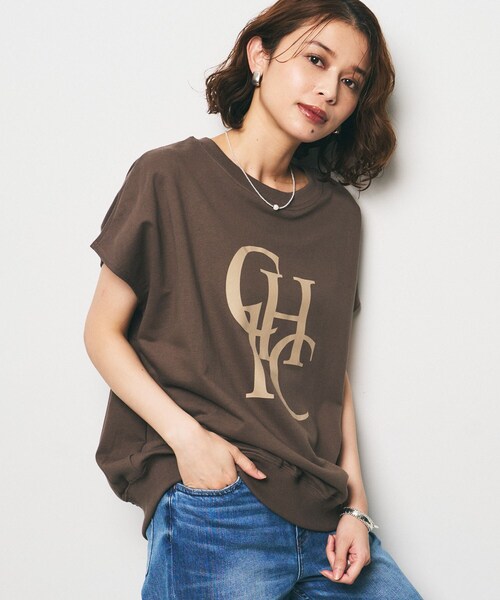 UNTITLED(アンタイトル)の「【CHIGNON】別注 ミニ裏毛フレンチスリーブプルオーバー(Tシャツ/カットソー・レディース・ダークブラウン/ホワイト/ブラック・02)」の3枚目の写真