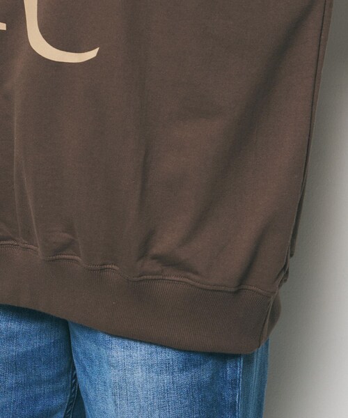 UNTITLED(アンタイトル)の「【CHIGNON】別注 ミニ裏毛フレンチスリーブプルオーバー(Tシャツ/カットソー・レディース・ダークブラウン/ホワイト/ブラック・02)」の4枚目の写真