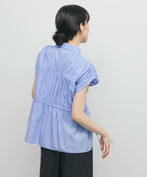 KBF（ケイビーエフ）の「スリーブレスシャーリングブラウス（シャツ/ブラウス・レディース・ブルー系その他/ホワイト系その他/オフホワイト・ONE）」の3枚目の写真