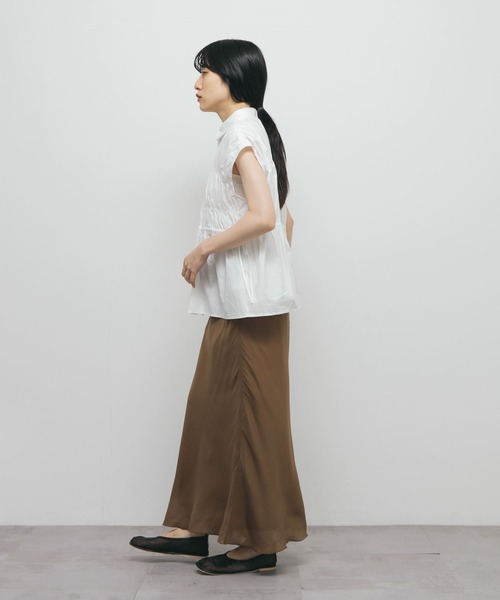 KBF（ケイビーエフ）の「スリーブレスシャーリングブラウス（シャツ/ブラウス・レディース・ブルー系その他/ホワイト系その他/オフホワイト・ONE）」の18枚目の写真