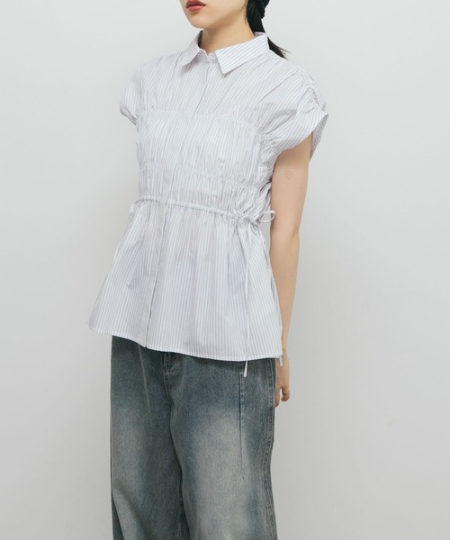 KBF（ケイビーエフ）の「スリーブレスシャーリングブラウス（シャツ/ブラウス・レディース・ブルー系その他/ホワイト系その他/オフホワイト・ONE）」の20枚目の写真