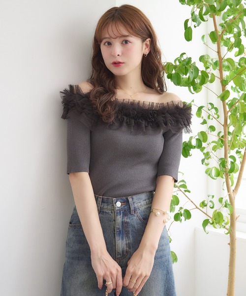 Ambre Neige(アンブルネージュ)の「frill tulle knit / フリルチュールニット(ニット/セーター・レディース・ブルー/オフホワイト/チャコールグレー・FREE)」の2枚目の写真