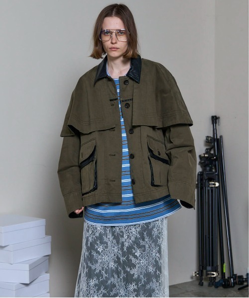 MAISON SPECIAL（メゾンスペシャル）の「Military Cape Jacket/ミリタリーケープジャケット（ブルゾン・レディース・ネイビー/カーキ・FREE）」の13枚目の写真