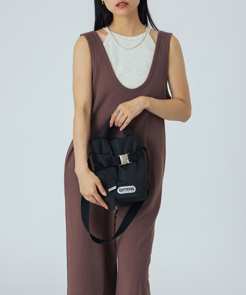 OUTDOOR PRODUCTS（アウトドアプロダクツ）の「【ブラウンROSE BUD別注カラー】(OUTDOOR)2WAY BELT SHOULDER BAG（トートバッグ・レディース・ブラック/ブラウン・ONE SIZE）」の5枚目の写真