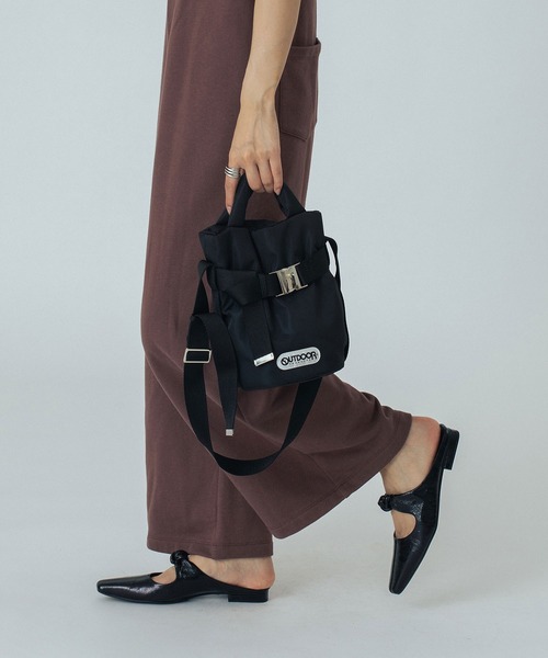OUTDOOR PRODUCTS（アウトドアプロダクツ）の「【ブラウンROSE BUD別注カラー】(OUTDOOR)2WAY BELT SHOULDER BAG（トートバッグ・レディース・ブラック/ブラウン・ONE SIZE）」の6枚目の写真