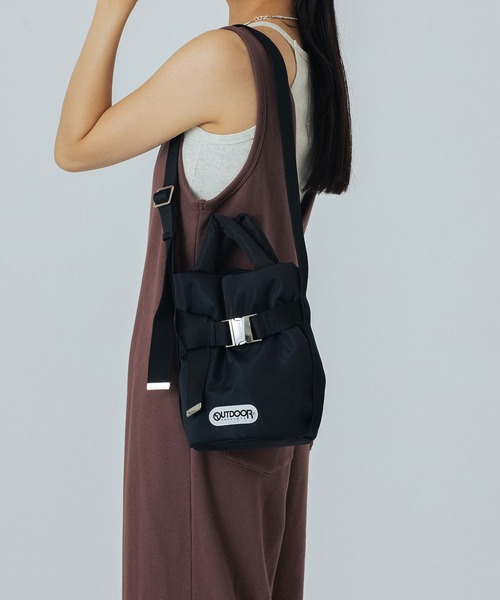 OUTDOOR PRODUCTS（アウトドアプロダクツ）の「【ブラウンROSE BUD別注カラー】(OUTDOOR)2WAY BELT SHOULDER BAG（トートバッグ・レディース・ブラック/ブラウン・ONE SIZE）」の7枚目の写真