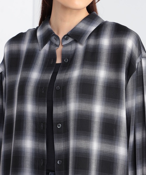 GALLORIA（ギャローリア）の「シアーチェックシャツ（シャツ/ブラウス・レディース・ブラウン/ブラック・S/M/L/LL）」の5枚目の写真