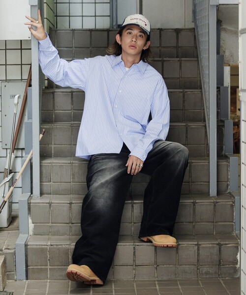 FREAK'S STORE(フリークスストア)の「限定展開 MR HEARTS/ミスターハーツ REGULAR COLLAR BOX CUT STRIPE SHIRT(シャツ/ブラウス・メンズ・ブラック/オフホワイト/ブルー・LARGE/MEDIUM/SMALL)」の5枚目の写真