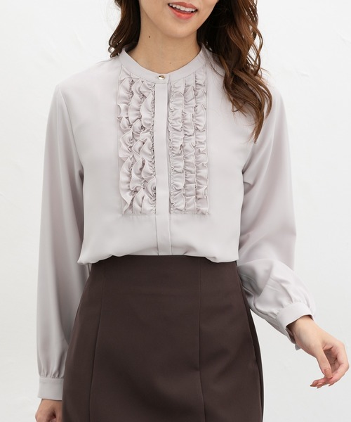 Honeys（ハニーズ）の「胸元フリルブラウス（シャツ/ブラウス・レディース・グレイッシュベージュ/アイボリー/ボルドー/チャコール・S/M/LL/L）」の3枚目の写真