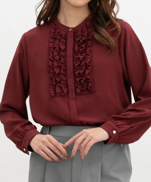 Honeys（ハニーズ）の「胸元フリルブラウス（シャツ/ブラウス・レディース・グレイッシュベージュ/アイボリー/ボルドー/チャコール・S/M/LL/L）」の4枚目の写真