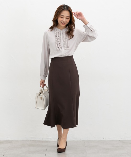 Honeys（ハニーズ）の「胸元フリルブラウス（シャツ/ブラウス・レディース・グレイッシュベージュ/アイボリー/ボルドー/チャコール・S/M/LL/L）」の10枚目の写真