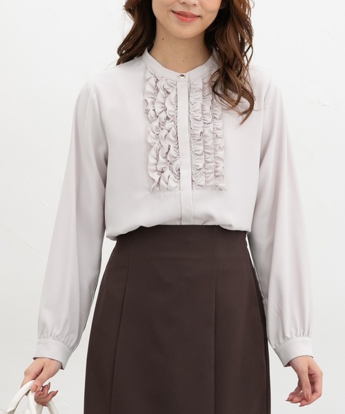 Honeys（ハニーズ）の「胸元フリルブラウス（シャツ/ブラウス・レディース・グレイッシュベージュ/アイボリー/ボルドー/チャコール・S/M/LL/L）」の11枚目の写真