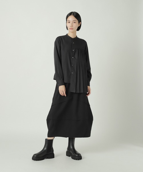 ZUCCa（ズッカ）の「(S)プリーツブロード / シャツ / S（シャツ/ブラウス・レディース・ネイビー/ベージュ/ブラック・M size）」の2枚目の写真