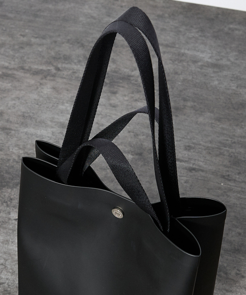 THE ART OF CARRYING(ジアートオブキャリング)の「【THE ART OF CARRYING/ジアートオブキャリング】PAPER C/トートバッグ【WEB限定】(ショルダーバッグ・メンズ・ブラック・フリー)」の6枚目の写真