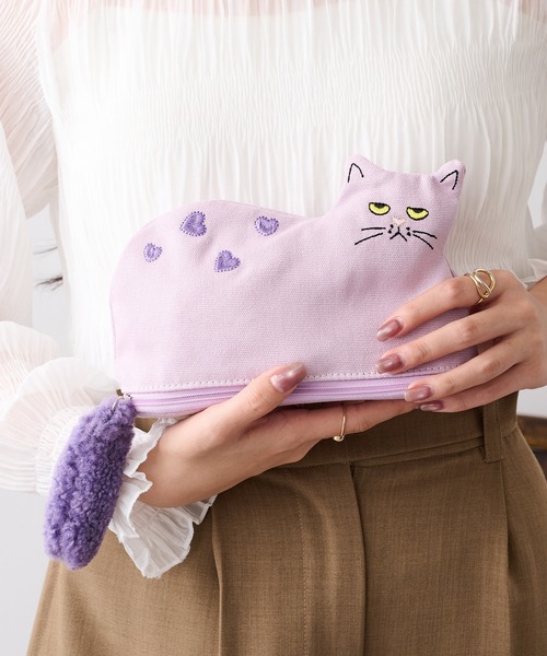セール】【cache cache】ネコ刺繍ポーチ マチあり 自立型 ねこ 黒猫 白