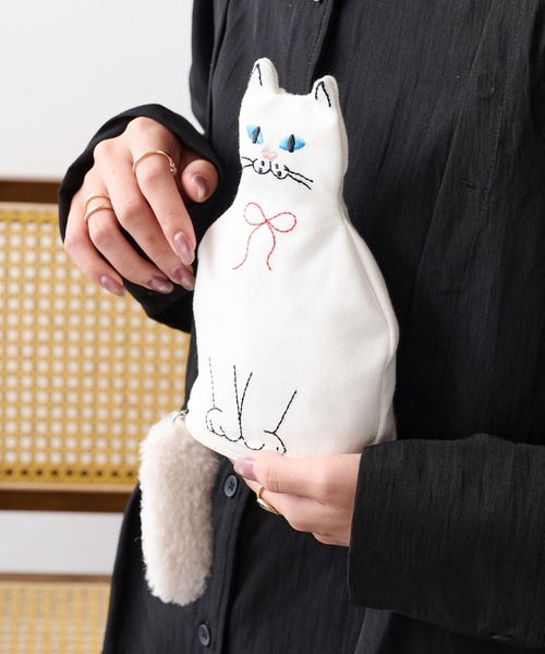 セール】【cache cache】ネコ刺繍ポーチ マチあり 自立型 ファー付