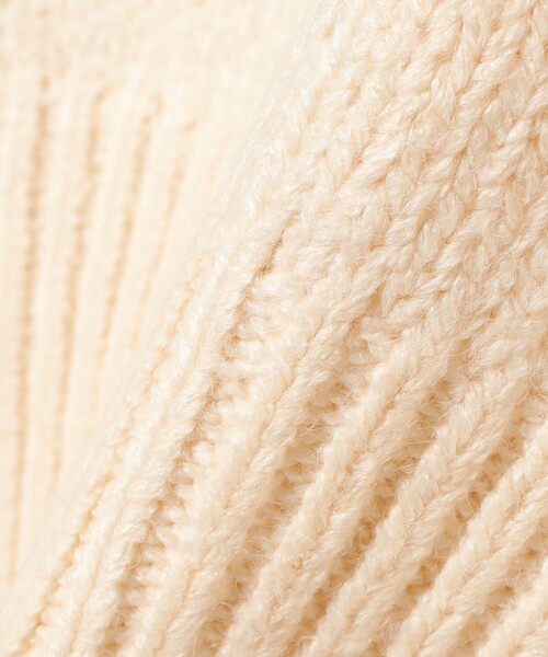 B:MING by BEAMS（ビーミングバイビームス）の「バック スリット ハイネック（ニット/セーター・レディース・ブラック/オフホワイト/ピンク/ライトグレー・ONE SIZE）」の21枚目の写真