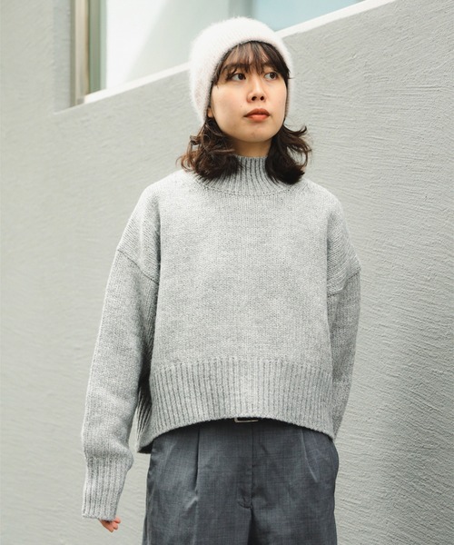 B:MING by BEAMS（ビーミングバイビームス）の「バック スリット ハイネック（ニット/セーター・レディース・ブラック/オフホワイト/ピンク/ライトグレー・ONE SIZE）」の3枚目の写真