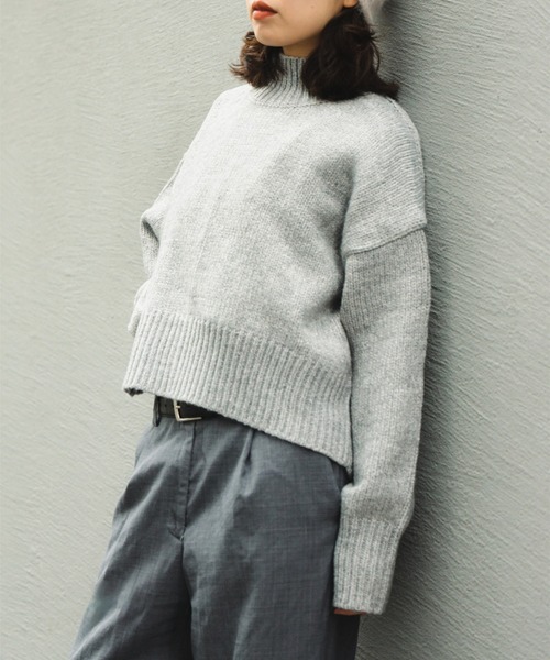 B:MING by BEAMS（ビーミングバイビームス）の「バック スリット ハイネック（ニット/セーター・レディース・ブラック/オフホワイト/ピンク/ライトグレー・ONE SIZE）」の6枚目の写真