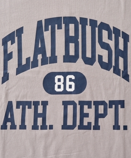 GLAZOS（グラソス）の「【プチプラ】フロントカレッジロゴ長袖Tシャツ（Tシャツ/カットソー・キッズ・ブラック/ブルー/ホワイト/ブラウン/ネイビー/ライトグレー・160cm/180cm/170cm/150cm）」の10枚目の写真