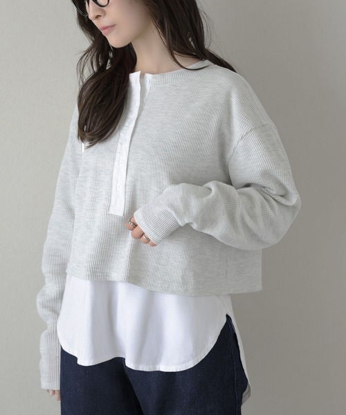 La-gemme(ラジェム)の「ヘンリーネッククロップドトップス(Tシャツ/カットソー・レディース・ブラック/カーキ/チャコールグレー/杢グレー・フリー)」の3枚目の写真