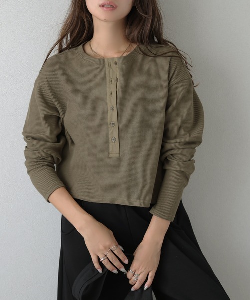 セール】ヘンリーネッククロップドトップス（Tシャツ/カットソー）｜La