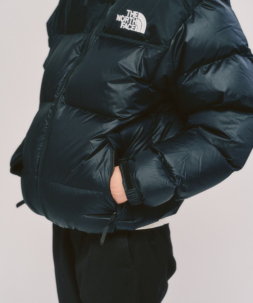 THE NORTH FACE(ザノースフェイス)の「THE NORTH FACE / ザ ノースフェイス Nuptse Jacket(ダウンジャケット/コート・メンズ・チャコールグレー/ブラック/ベージュ・X-LARGE/LARGE/MEDIUM)」の20枚目の写真